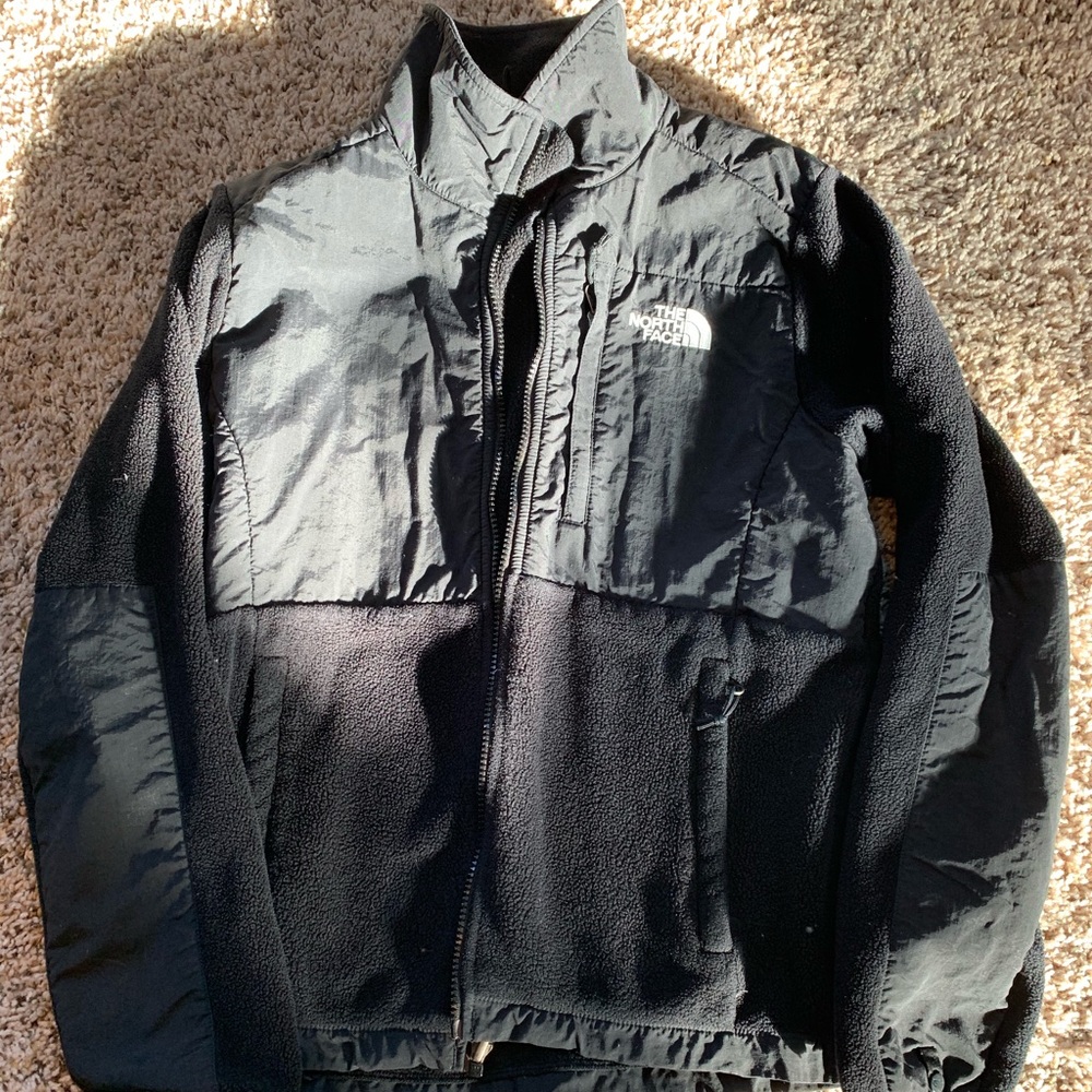 Woman’s North Face Denali Jacket Size Small